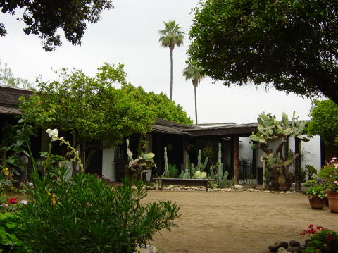 LA Pueblo3