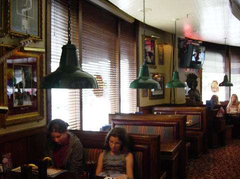 Hard rock cafe (Hollywood)
