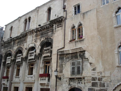 Split 13
