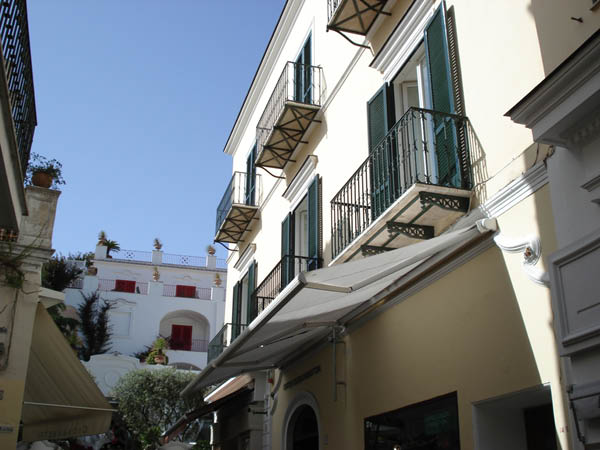 Capri 11