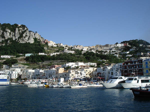 Capri 16
