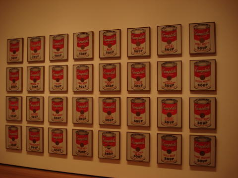 MOMA 18