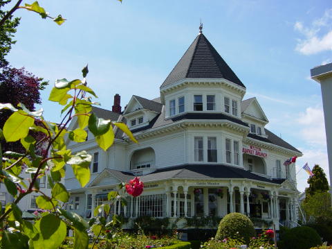Victoria Gatsby mansion