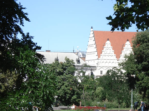 Karlovo Namesti 1