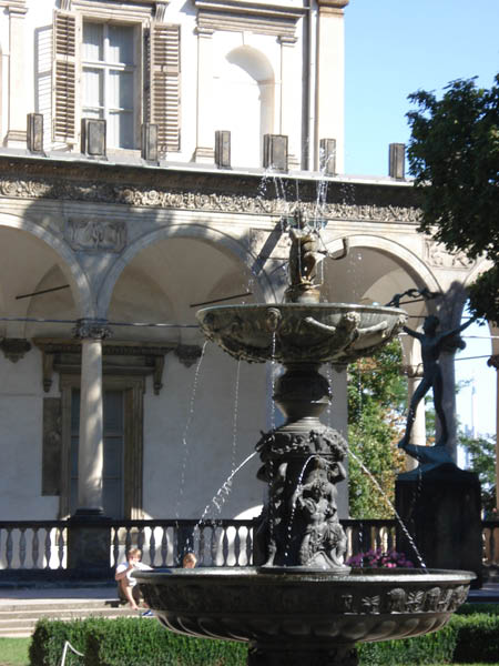 Palais Royal d'Ete 12