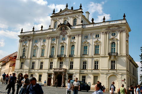 Prague Christian 332