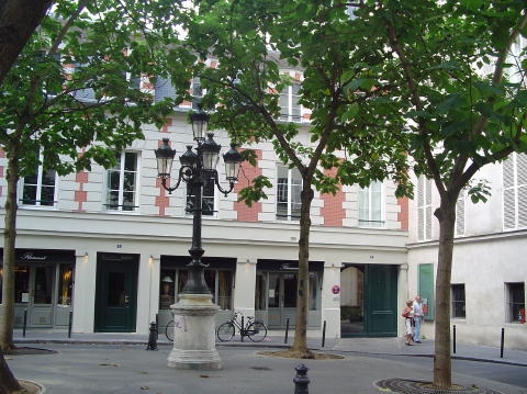 Paris 8