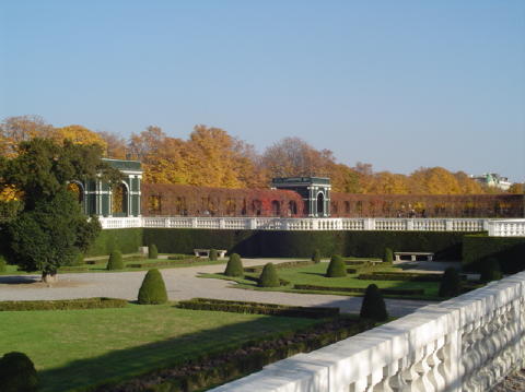 Schonbrunn 27